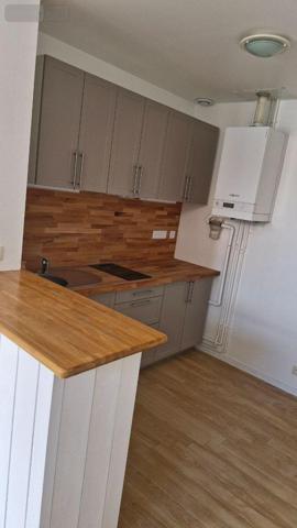 Appartement à louer à Forges-les-Eaux en Seine-Maritime (76440), ref : LOCA/585   
Centre