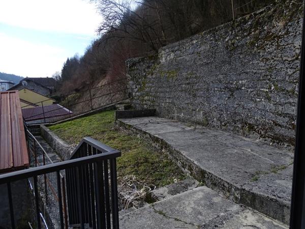 Appartement  rénové avec 3 chambres de 117 m²  habitable à Moirans-en-Montagne