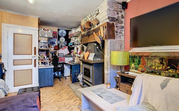 Maison à vendre    4 pièces • 155 m2 Pleaux