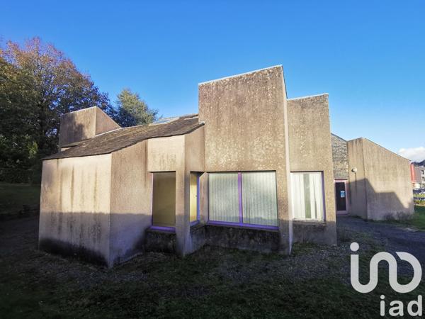 Maison de ville 6 pièces de 209 m² à Guerlesquin (29650)