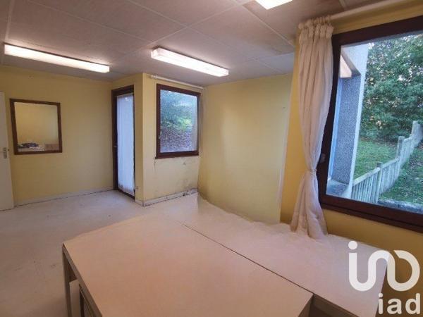 Maison de ville 6 pièces de 209 m² à Guerlesquin (29650)