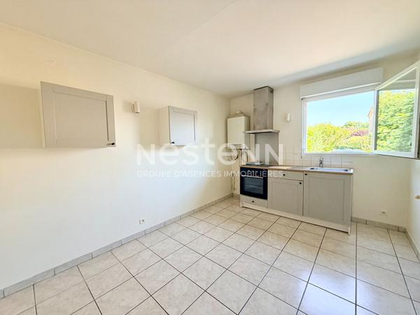 PESSAC-LES ECHOPPES- Maison 108m2 - 4 pièces - 3ch - 2 places de stationnement