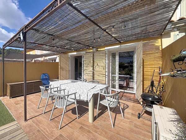 Maison - piscine - 4 chambres-  petite copropriété