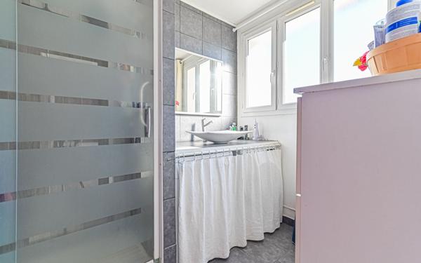 Appartement à vendre    3 pièces • 57 m2 Paris 11