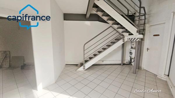 Local professionnel en duplex à Jarry secteur Houelbourg