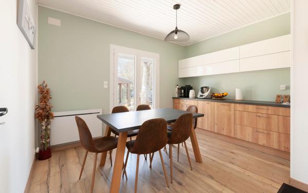 Maison à vendre    6 pièces • 145 m2 Bretagne-de-Marsan