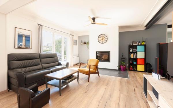 Maison à vendre    6 pièces • 145 m2 Bretagne-de-Marsan