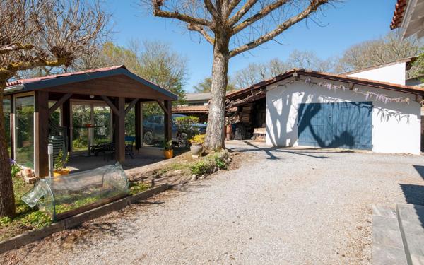 Maison à vendre    6 pièces • 145 m2 Bretagne-de-Marsan