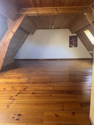 Maison familiale au coeur du centre ville, avec jardin , piscine