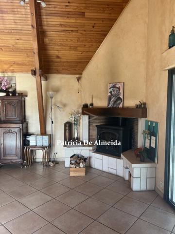 Maison familiale au coeur du centre ville, avec jardin , piscine