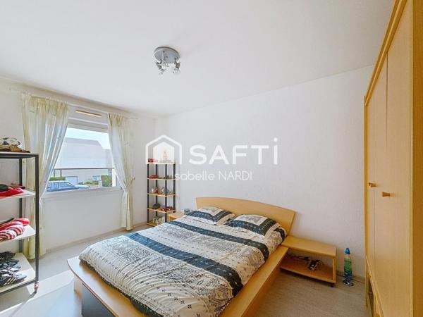 Maison familiale avec piscine dans un cadre paisible à Rugy