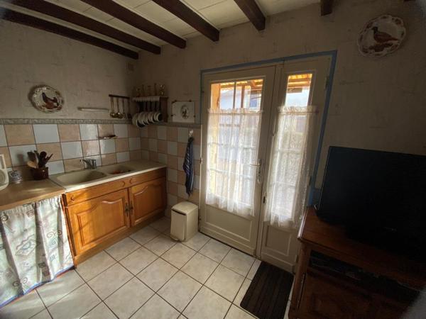 ST YZAN MAISON A RAFRAÎCHIR SUR 840 M² Saint-Yzan-de-Soudiac (33920)