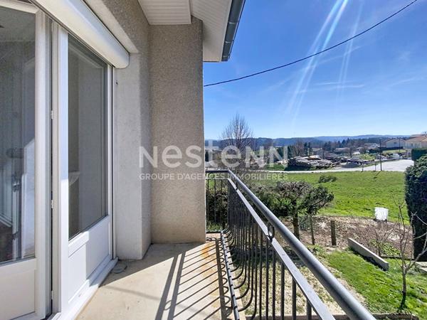 Exclusivité Nestenn ! Maison avec garage et terrain proche centre Sainte Sigolène