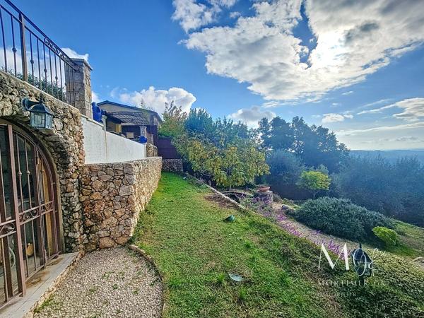 Maison à CASTAGNIERS (06670)