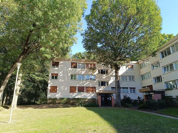 Résidence verdoyante, ravalement/isolation à charge du vendeur