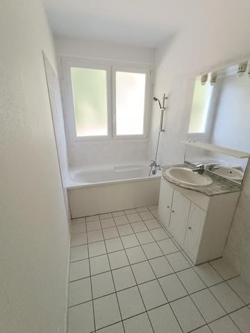 Résidence verdoyante, ravalement/isolation à charge du vendeur