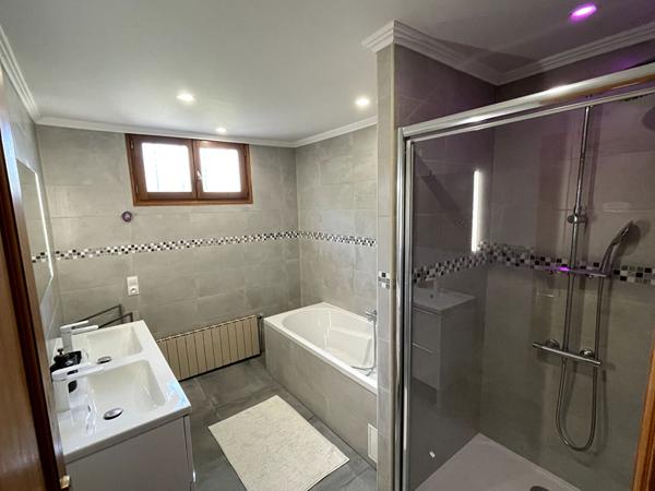 Maison Chelles 6 pièce(s) 120 m2 avec sous-sol total