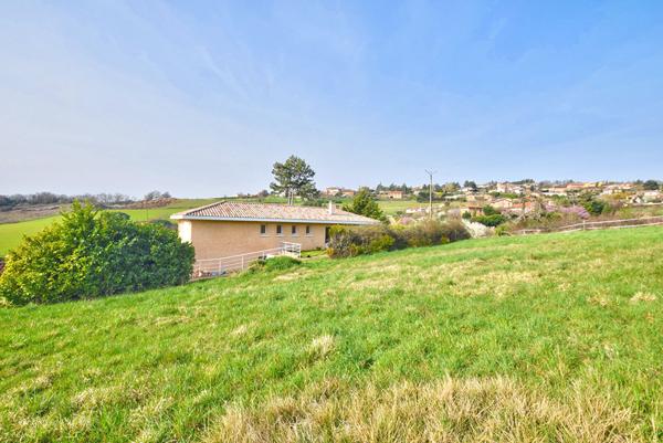 Maison Saint Jean Des Vignes 4 pièce(s) 106 m2 sur  environ 1900m²