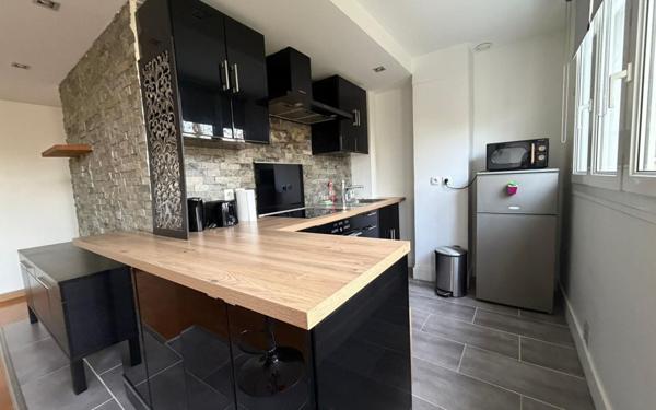 Appartement à louer    2 pièces •  Saint-Maur-des-Fossés