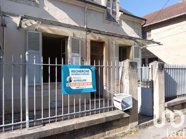 Maison à vendre 7 pièces 129 m² Saint-Amand-Montrond