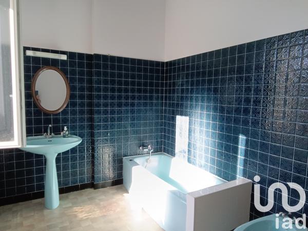 Maison à vendre 7 pièces 129 m² Saint-Amand-Montrond