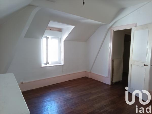 Maison à vendre 7 pièces 129 m² Saint-Amand-Montrond