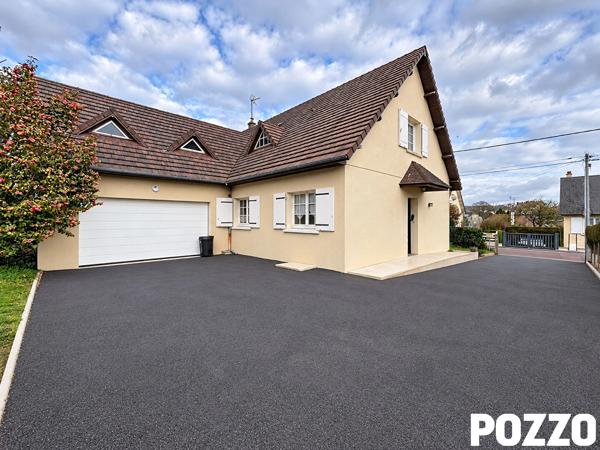 Coutances maison dans Résidence calme, 900 mètres du centre ville, 150 m2 environ, terrain de 900 m² COUTANCES