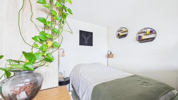 Studio avec Balcon et cave au pied du métro Villejuif Louis Aragon