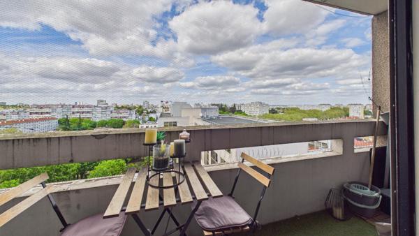 Studio avec Balcon et cave au pied du métro Villejuif Louis Aragon