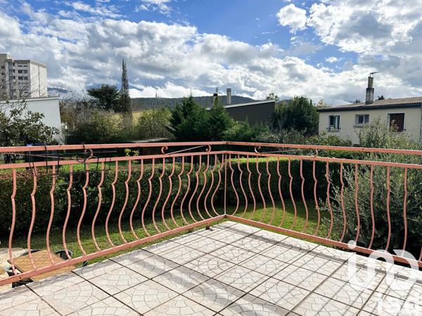 Maison à vendre 7 pièces 118 m² Échirolles