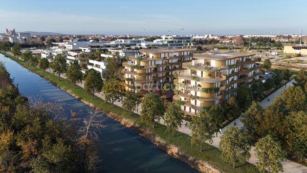 Vente
                Appartement88,39 m² - 4 Pièces -
                    NARBONNE (11100)