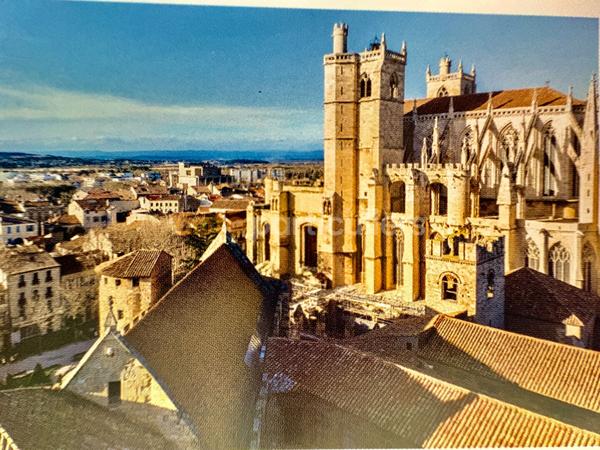 Vente
                Appartement88,39 m² - 4 Pièces -
                    NARBONNE (11100)