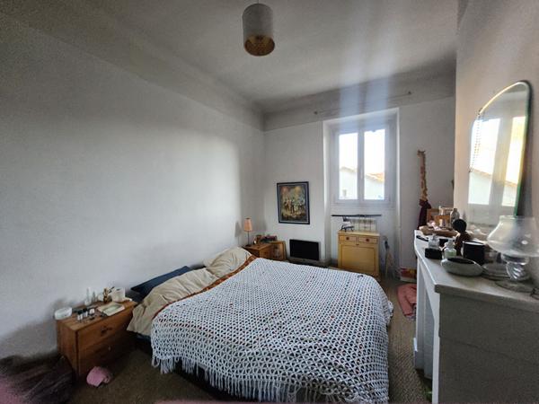 EXCLUSIVITE AVIGNON - MAISON DE CARACTERE RENOVEE DE 171 M² DE SURFACE SUR UN TERRAIN DE 290 M²