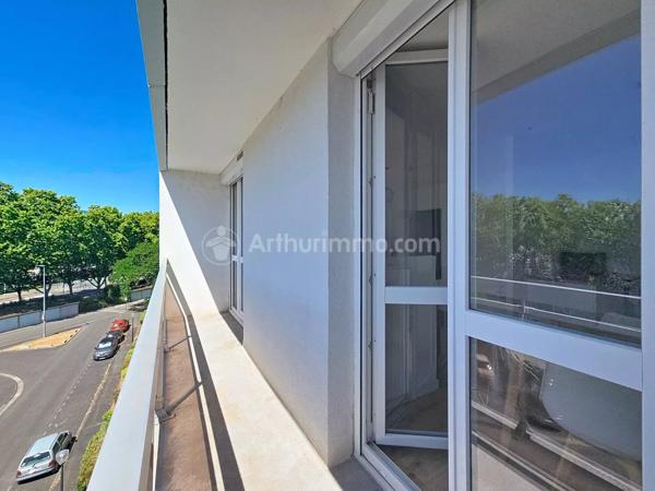 Location                                                      Appartement
                        
                     1 pièces                      31 m2                     à Clermont-Ferrand