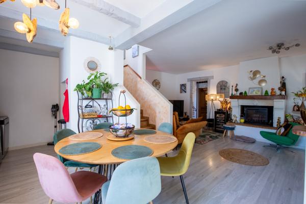Maison
         6 pièces
        - 108 m² Exclusivité 485 000 € *