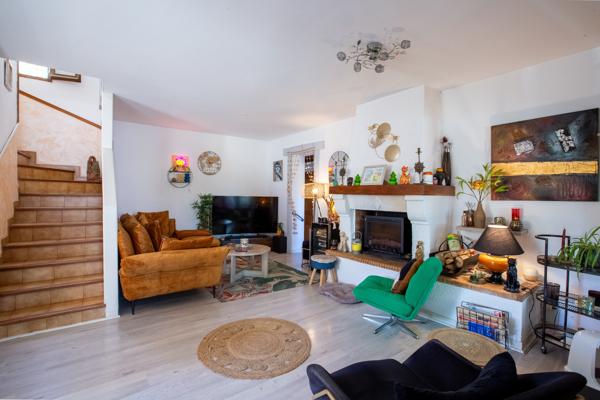 Maison
         6 pièces
        - 108 m² Exclusivité 485 000 € *