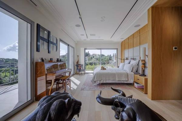 Superbe villa avec piscine dans les collines de Vallauris