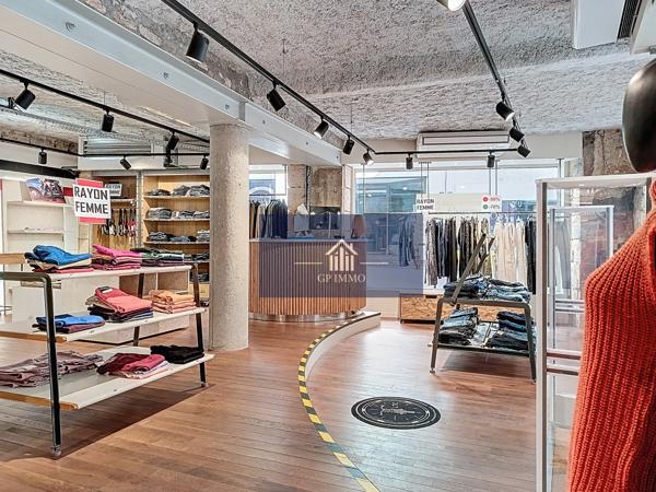 Local Commercial - 110 m²