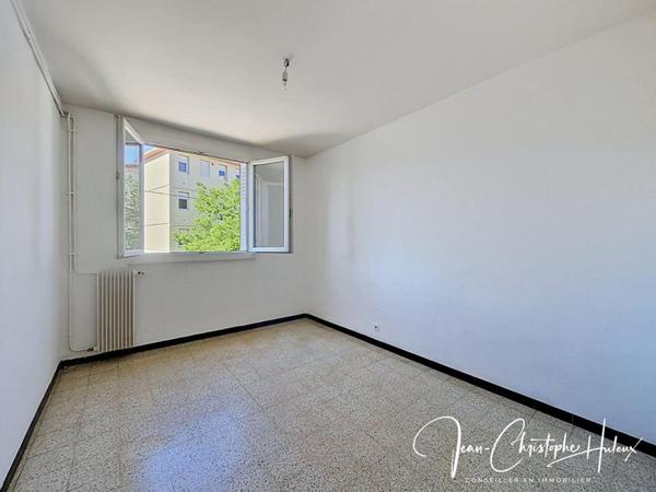 30000 Nimes Croix de Fer, Appartement 4 pièces 67m2