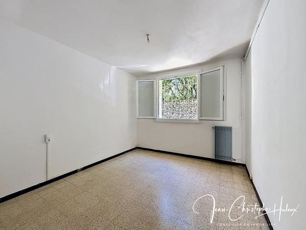 30000 Nimes Croix de Fer, Appartement 4 pièces 67m2