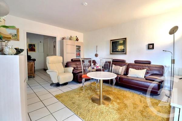 Appartement T2 à vendre  2 pièces - 64,27 m 2   ROQUEBRUNE SUR ARGENS  - 83