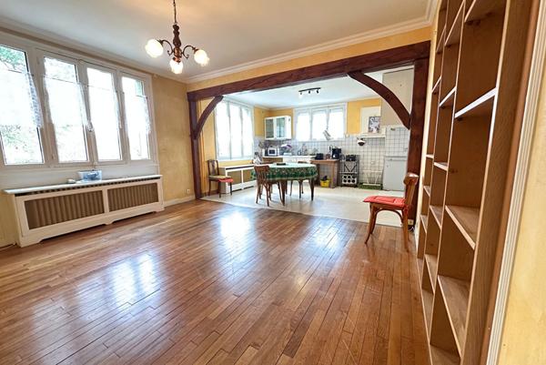 MAISON SAINTE GENEVIEVE DES BOIS - SOUS-SOL TOTAL - VERANDA