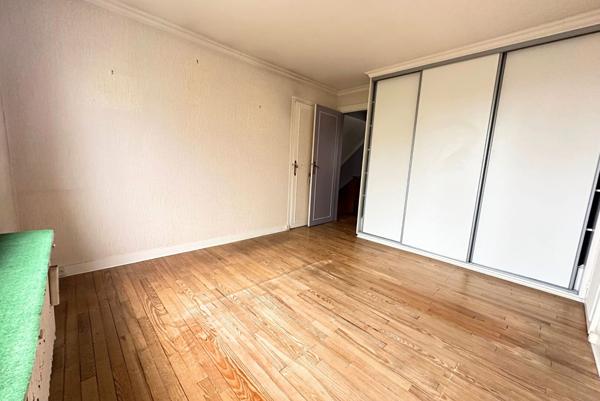 MAISON SAINTE GENEVIEVE DES BOIS - SOUS-SOL TOTAL - VERANDA