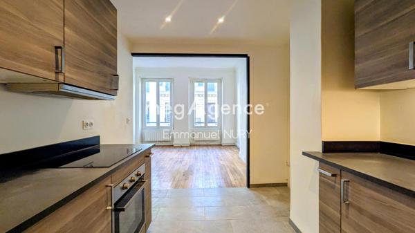 Appartement à LYON 6E ARRONDISSEMENT, 69006 - 3 pièces 62m²