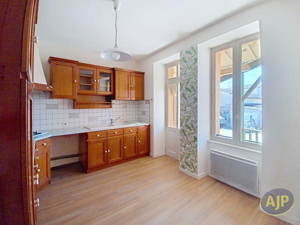 Vente maison Bellevigny : 196 000 € - AJP Immobilier La Roche-sur-Yon