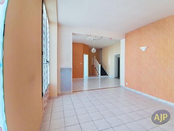 Vente maison Bellevigny : 196 000 € - AJP Immobilier La Roche-sur-Yon