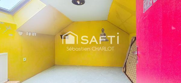 Grande maison avec sous-sol complet et jardin