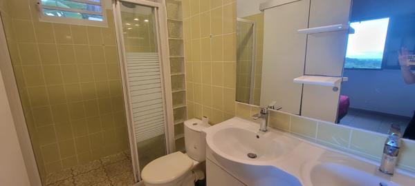 Baie-Mahault (97122) Spacieux T4 + mezzanine vue mer