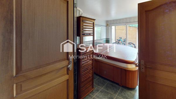 Maison familiale au calme à 10 min à pied du centre et des commerces (visite virtuelle 3D disponible)