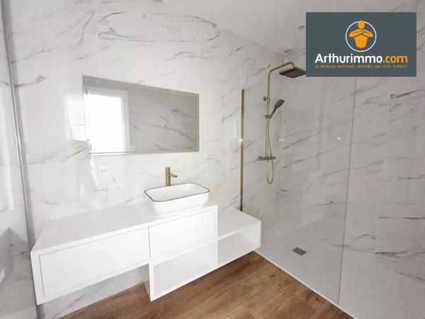 Vente                                                      Appartement
                        
                     3 pièces                      64 m2                     à Pietrosella